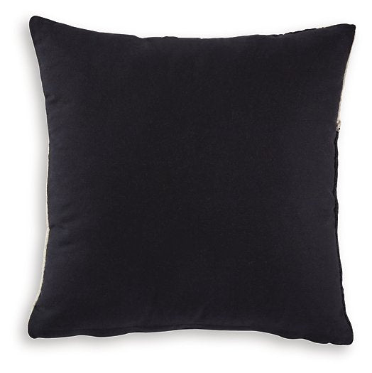 Veerbank Pillow (Set of 4)